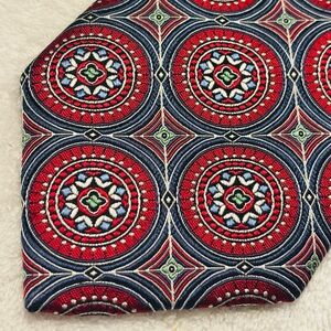 Brand New Corporate Power Tie By JOS A. BANK Signature Gold